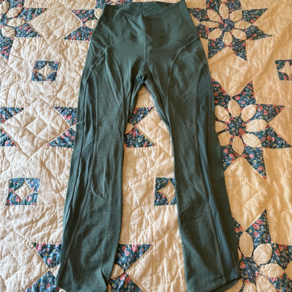 LULULEMON green leggings
